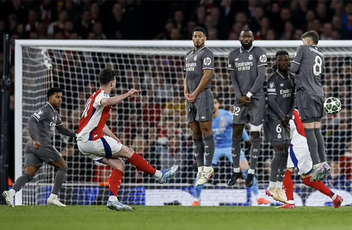 Địa chấn Emirates, Arsenal bắn hạ Real Madrid bằng ba siêu phẩm- Ảnh 4. Địa chấn Emirates, Arsenal bắn hạ Real Madrid bằng ba siêu phẩm- Ảnh 4.