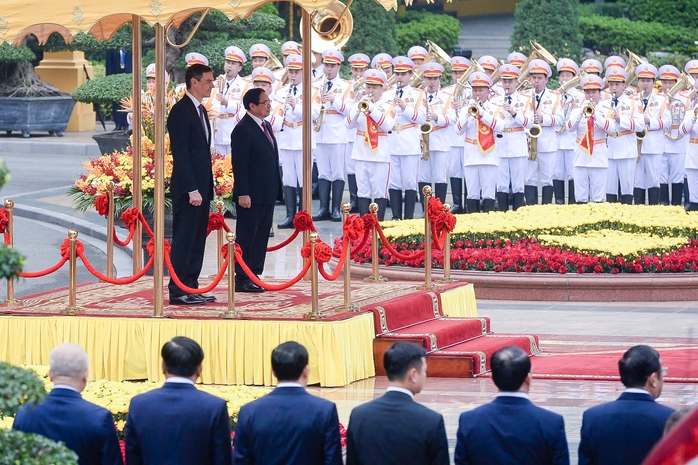 Thủ tướng Phạm Minh Chính chủ trì Lễ đón Thủ tướng Tây Ban Nha- Ảnh 5. Thủ tướng Phạm Minh Chính chủ trì Lễ đón Thủ tướng Tây Ban Nha- Ảnh 5.
