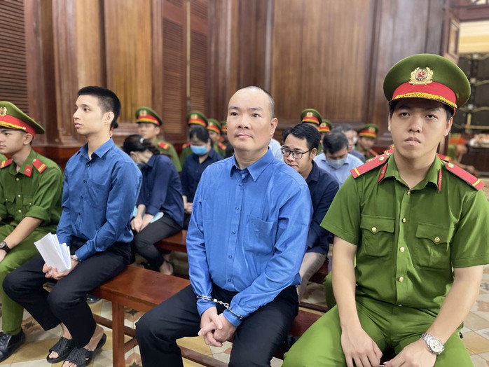 Các bị cáo tại tòa Các bị cáo tại tòa
