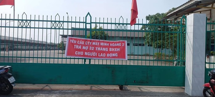 Công nhân "khóc ròng" vì doanh nghiệp nợ BHXH: Không liên lạc được với giám đốc công ty- Ảnh 2. Công nhân "khóc ròng" vì doanh nghiệp nợ BHXH: Không liên lạc được với giám đốc công ty- Ảnh 2.