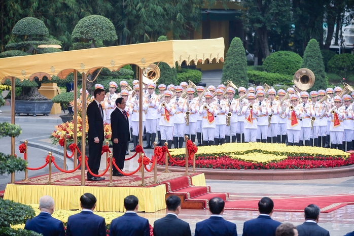 Thủ tướng Phạm Minh Chính chủ trì Lễ đón Thủ tướng Tây Ban Nha- Ảnh 1. Thủ tướng Phạm Minh Chính chủ trì Lễ đón Thủ tướng Tây Ban Nha- Ảnh 1.