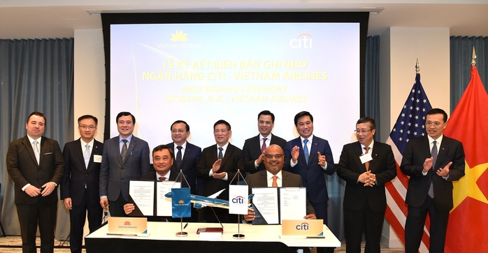 Phó Thủ tướng Hồ Đức Phớc chứng kiến Vietnam Airlines ký thỏa thuận hơn 560 triệu USD với CitiBank- Ảnh 2. Phó Thủ tướng Hồ Đức Phớc chứng kiến Vietnam Airlines ký thỏa thuận hơn 560 triệu USD với CitiBank- Ảnh 2.
