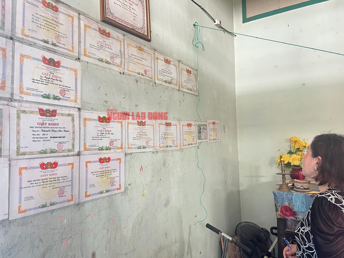 Vụ tai nạn giao thông làm chết bé gái ở Vĩnh Long: Quan điểm của các cơ quan liên ngành tỉnh ra sao?- Ảnh 2. Vụ tai nạn giao thông làm chết bé gái ở Vĩnh Long: Quan điểm của các cơ quan liên ngành tỉnh ra sao?- Ảnh 2.