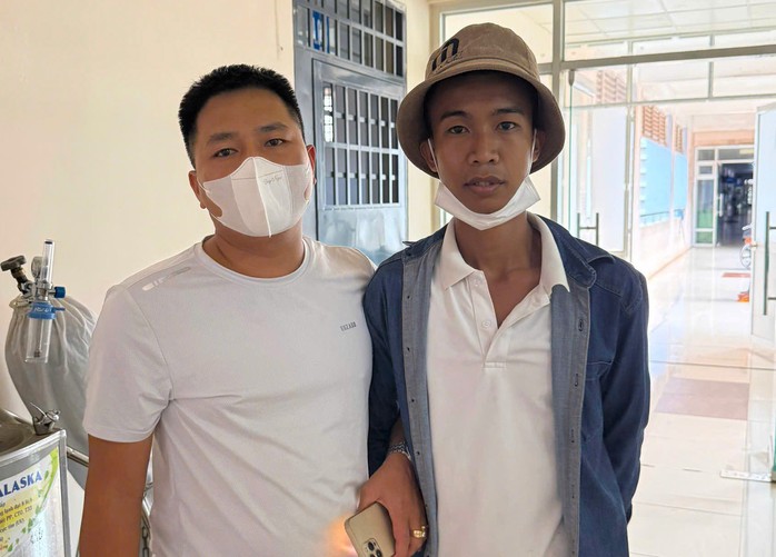 CLIP đối tượng “hổ báo” đánh nam shipper vỡ mũi khi giao hàng ở Đồng Nai- Ảnh 2.