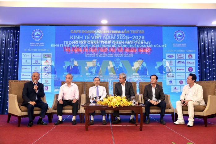 Doanh nghiệp Việt "thức tỉnh" với cú sốc thuế quan từ Mỹ - Ảnh 2.