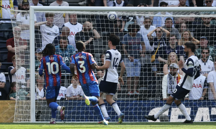 Ngoại hạng Anh: Arsenal, Newcastle hâm nóng cuộc đua Top 5- Ảnh 7. Ngoại hạng Anh: Arsenal, Newcastle hâm nóng cuộc đua Top 5- Ảnh 7.