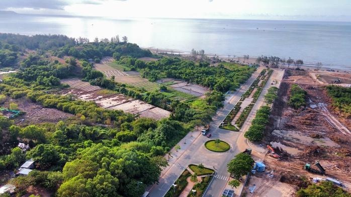 "Ông lớn" đứng sau khu đất 60 ha vừa trúng đấu giá tại Bà Rịa - Vũng Tàu là ai?- Ảnh 2. "Ông lớn" đứng sau khu đất 60 ha vừa trúng đấu giá tại Bà Rịa - Vũng Tàu là ai?- Ảnh 2.