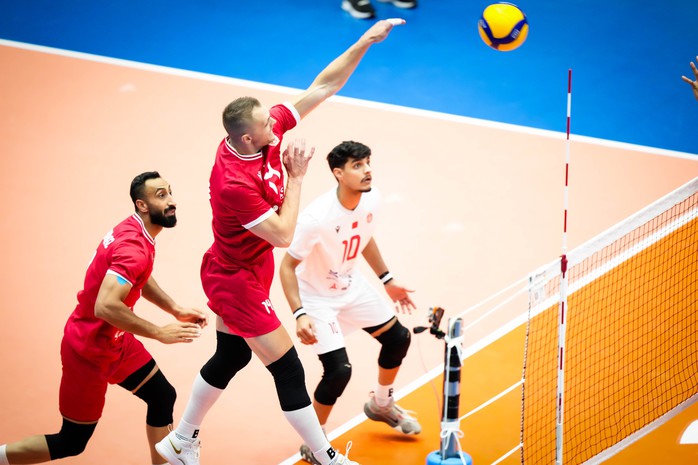 Tuyển bóng chuyền Việt Nam thất thủ trận ra quân Cúp châu Á- Ảnh 2. Tuyển bóng chuyền Việt Nam thất thủ trận ra quân Cúp châu Á- Ảnh 2.