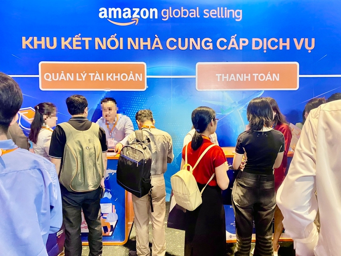 Vụ sàn Amazon bị cộng đồng mạng kêu gọi tẩy chay: Cục Thương mại điện tử và Kinh tế số nói gì? - Ảnh 1.
