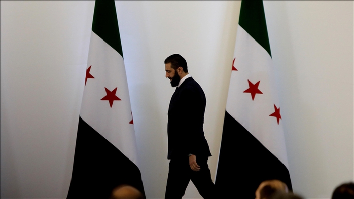 Tổng thống Donald Trump gặp tổng thống lâm thời Syria tại Ả Rập Saudi - Ảnh 2. Tổng thống Donald Trump sẽ “cho Syria một khởi đầu mới” - Ảnh 2.