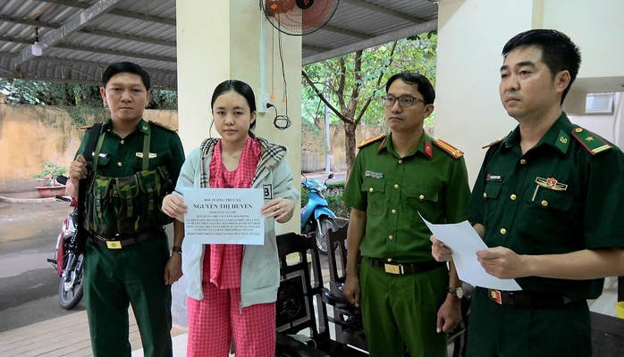 Cô gái trẻ bị truy nã đặc biệt nguy hiểm sa lưới ở biên giới Tây Ninh- Ảnh 1. Cô gái trẻ bị truy nã đặc biệt nguy hiểm sa lưới ở biên giới Tây Ninh- Ảnh 1.