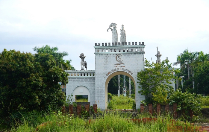 Dự án du lịch trăm tỉ ngay cửa ngõ Phan Thiết bỏ hoang cả thập kỷ- Ảnh 5. Dự án du lịch trăm tỉ ngay cửa ngõ Phan Thiết bỏ hoang cả thập kỷ- Ảnh 5.