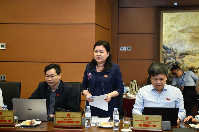 Đề xuất chi 20 tỉ đồng để xây dựng một bộ luật, đại biểu Quốc hội nói "con số to quá"- Ảnh 1.