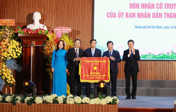 Bệnh viện Ung Bướu TP HCM mỗi năm tiếp nhận hơn 880.000 lượt khám- Ảnh 1. Bệnh viện Ung Bướu TP HCM mỗi năm tiếp nhận hơn 880.000 lượt khám- Ảnh 1.