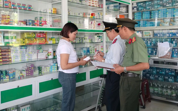 Quảng Nam lập đoàn kiểm tra thuốc, sữa, mỹ phẩm giả - Ảnh 1.