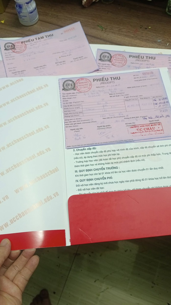 TP HCM: Phụ huynh lại điêu đứng vì trung tâm tiếng Anh đột ngột đóng cửa - Ảnh 3.