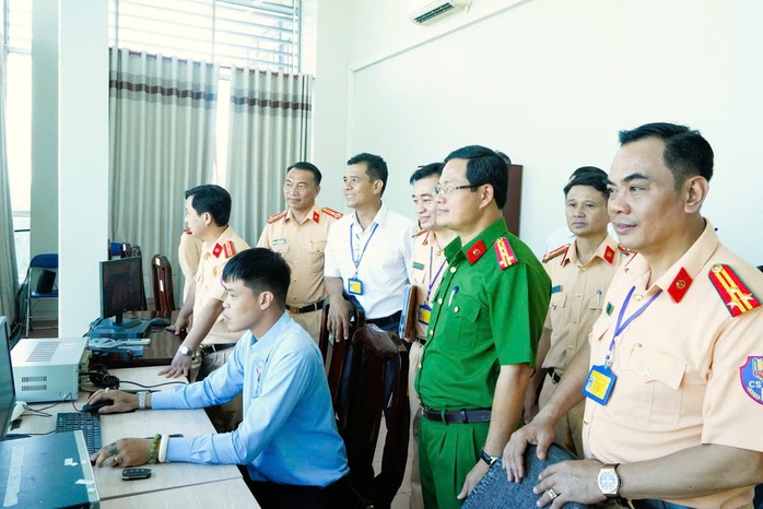 Hình ảnh Công an Đồng Nai lần đầu tổ chức kỳ thi sát hạch  lái ô tô- Ảnh 13.