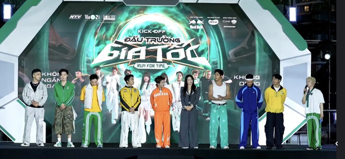 "Đấu trường gia tốc" - Làn gió mới của truyền hình thực tế Việt- Ảnh 1. "Đấu trường gia tốc" - Làn gió mới của truyền hình thực tế Việt- Ảnh 1.
