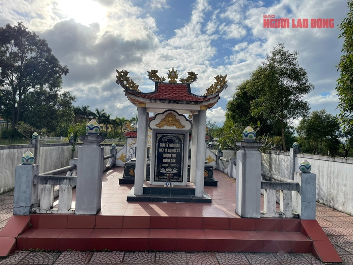 Mộ Thượng thư Huỳnh Côn - người dạy vua Duy Tân được xếp hạng di tích lịch sử ở Quảng Bình- Ảnh 1. Mộ Thượng thư Huỳnh Côn - người dạy vua Duy Tân được xếp hạng di tích lịch sử ở Quảng Bình- Ảnh 1.