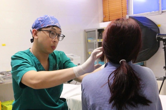 Tai biến phức tạp sau tiêm thon gọn hàm tại spa- Ảnh 1. Tai biến phức tạp sau tiêm thon gọn hàm tại spa- Ảnh 1.