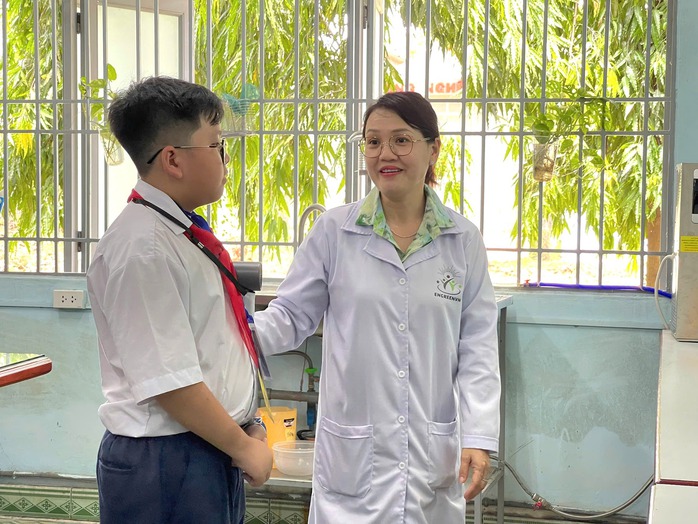 Học sinh TP HCM khám phá vũ trụ, trải nghiệm làm sinh viên- Ảnh 6. Học sinh TP HCM khám phá vũ trụ, trải nghiệm làm sinh viên- Ảnh 6.