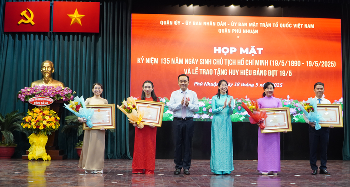 Phú Nhuận đón nhận nhiều tin vui trong dịp sinh nhật Bác Hồ - Ảnh 3.