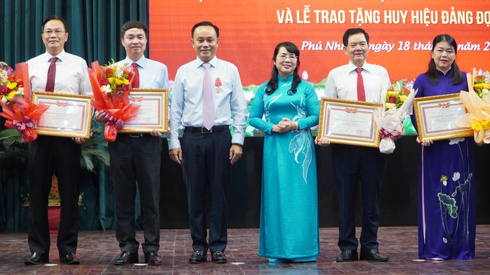 Phú Nhuận đón nhận nhiều tin vui trong dịp sinh nhật Bác Hồ - Ảnh 5.