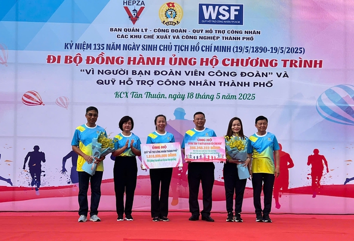 Sôi nổi Chương trình đi bộ Cán bộ, công chức, viên chức, doanh nghiệp Quận 5- Ảnh 10. Sôi nổi Chương trình đi bộ Cán bộ, công chức, viên chức, doanh nghiệp Quận 5- Ảnh 10.