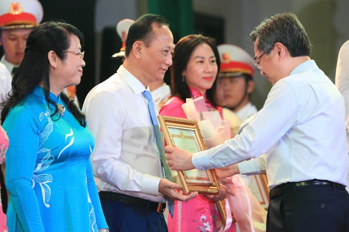 Truyền thống, nét đẹp văn hóa của TP HCM - Ảnh 1.