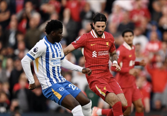 Tân vương Liverpool tiếp tục gục ngã, Brighton mơ vé châu Âu- Ảnh 1. Tân vương Liverpool tiếp tục gục ngã, Brighton mơ vé châu Âu- Ảnh 1.