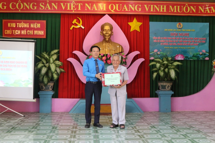 LĐLĐ Khánh Hoà đẩy mạnh học tập, làm theo lời Bác- Ảnh 3.