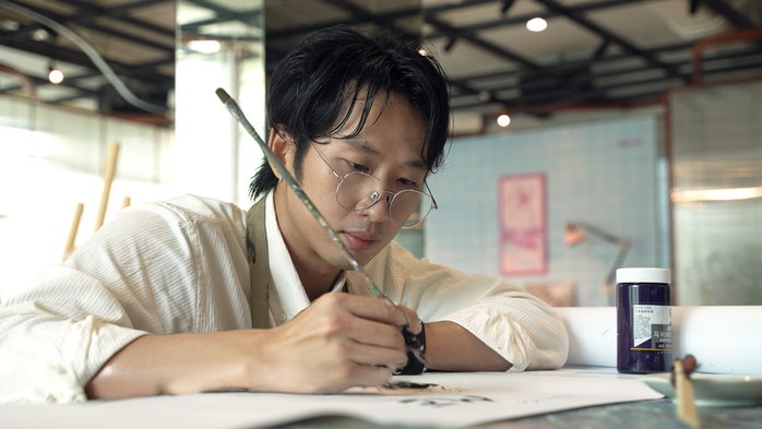 Tuấn Trần dồn tâm huyết cho "Mang mẹ đi bỏ" - Ảnh 2.