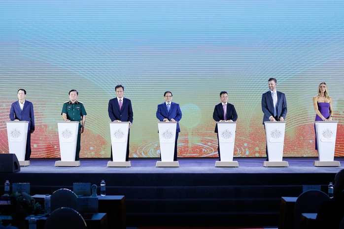 Thủ tướng dự lễ khởi công dự án Trump International hơn 1,5 tỉ USD tại Hưng Yên- Ảnh 1. Thủ tướng dự lễ khởi công dự án Trump International hơn 1,5 tỉ USD tại Hưng Yên- Ảnh 1.