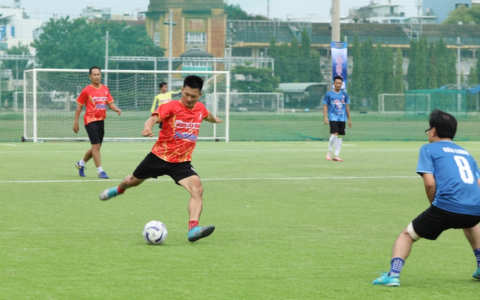 Press Cup 2025: Báo Người Lao Động giành vé dự bán kết- Ảnh 2. Press Cup 2025: Báo Người Lao Động giành vé dự bán kết- Ảnh 2.