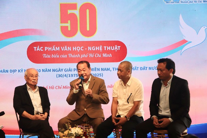 Điện ảnh và sân khấu: Những thước phim, vở diễn viết lên lịch sử- Ảnh 1. Điện ảnh và sân khấu: Những thước phim, vở diễn viết lên lịch sử- Ảnh 1.