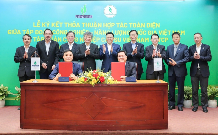 VRG và Petrovietnam ký kết hợp tác toàn diện - Ảnh 1.