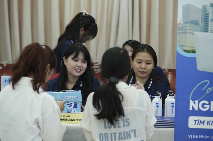 Đâu là những rào cản trong hành trình tìm việc của lao động trẻ?- Ảnh 1. Đâu là những rào cản trong hành trình tìm việc của lao động trẻ?- Ảnh 1.