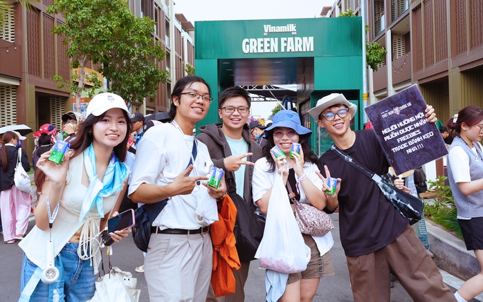 400 phép thử, 200 kiểm định: Vinamilk đặt lại chuẩn sữa tươi Việt- Ảnh 1. 400 phép thử, 200 kiểm định: Vinamilk đặt lại chuẩn sữa tươi Việt- Ảnh 1.