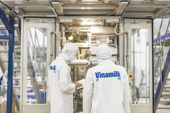 400 phép thử, 200 kiểm định: Vinamilk đặt lại chuẩn sữa tươi Việt- Ảnh 3. 400 phép thử, 200 kiểm định: Vinamilk đặt lại chuẩn sữa tươi Việt- Ảnh 3.