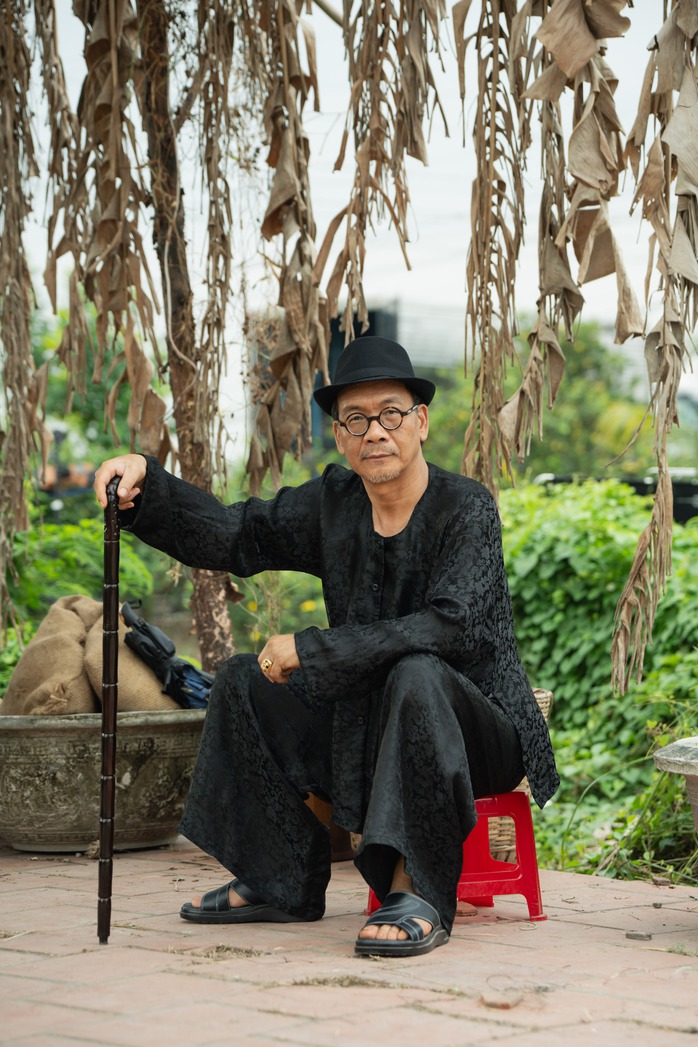 Nghệ sĩ Đức Khuê bật mí cảnh "đánh nhau" với Mạc Văn Khoa- Ảnh 1. Nghệ sĩ Đức Khuê bật mí cảnh "đánh nhau" với Mạc Văn Khoa- Ảnh 1.