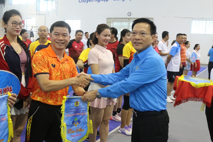 Hơn 100 vận động viên tham gia giải pickleball Công đoàn Khối Đảng và Chính quyền Khánh Hoà- Ảnh 2. Hơn 100 vận động viên tham gia giải pickleball Công đoàn Khối Đảng và Chính quyền Khánh Hoà- Ảnh 2.