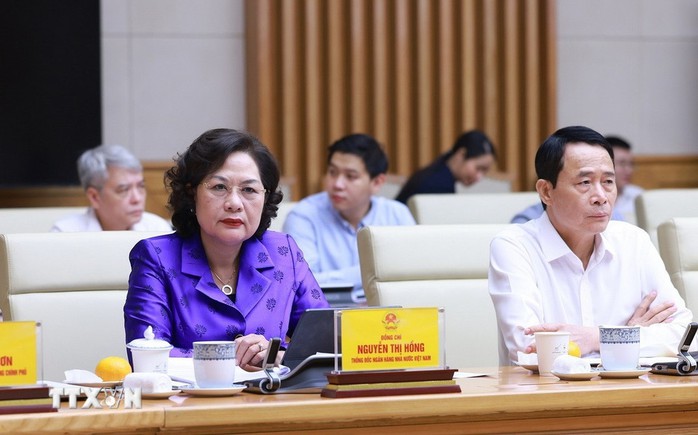 Thủ tướng: Không thể để giá vàng trong nước và quốc tế chênh lệch hơn 10% - Ảnh 2.