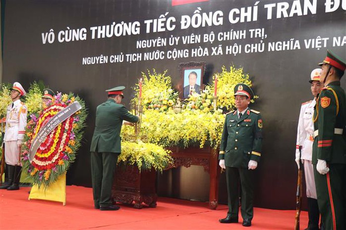 Trang nghiêm Lễ viếng nguyên Chủ tịch nước Trần Đức Lương tại Quảng Ngãi- Ảnh 3. Trang nghiêm Lễ viếng nguyên Chủ tịch nước Trần Đức Lương tại Quảng Ngãi- Ảnh 3.