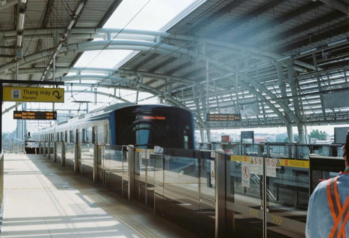 Thêm cách đi metro mới từ 1-6-2025 mà hành khách cần biết - Ảnh 1. Thêm cách đi metro mới từ 1-6-2025 mà hành khách cần biết - Ảnh 1.