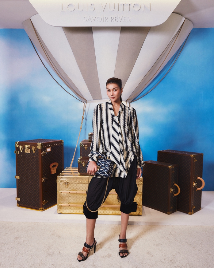 Cận cảnh outfit 285 triệu đồng của Thanh Hằng - Ảnh 3.