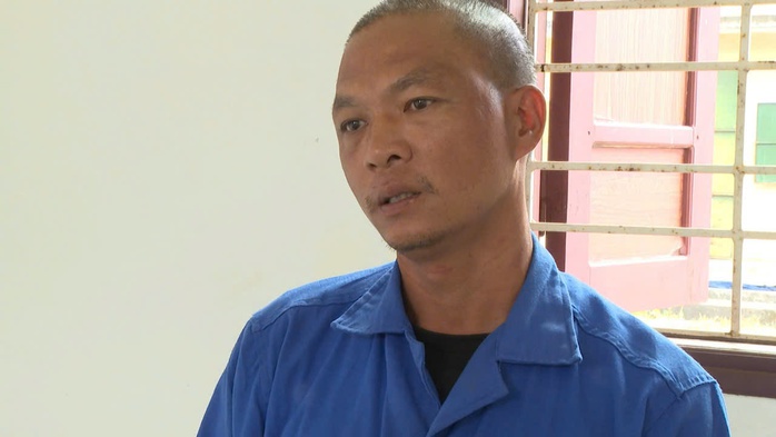 Kẻ phá “Ngai vua triều Nguyễn” từng gây sự với 6 công an đang ngồi ăn sáng - Ảnh 2.