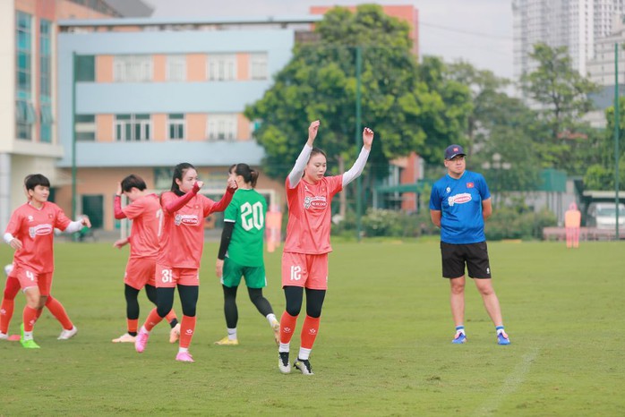 Nữ Việt Nam biến động nhân sự, 8 cầu thủ TP HCM lên tuyển- Ảnh 2. Nữ Việt Nam biến động nhân sự, 8 cầu thủ TP HCM lên tuyển- Ảnh 2.