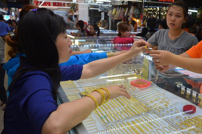 Giá vàng hôm nay 28-5: Sụt giảm mạnh mẽ- Ảnh 1. Giá vàng hôm nay 28-5: Sụt giảm mạnh mẽ- Ảnh 1.