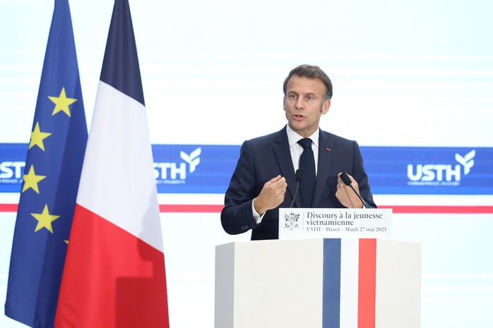 Tổng thống Macron: Pháp sẽ tăng gấp đôi số lượng học sinh, sinh viên trao đổi với Việt Nam - Ảnh 1.