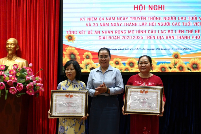 Kỷ niệm 84 năm ngày Truyền thống Người cao tuổi Việt Nam tại TP HCM - Ảnh 3.